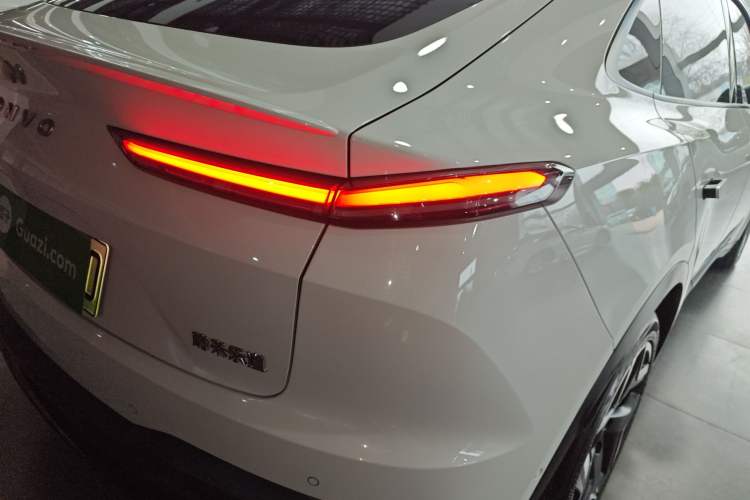 Used ONVO L60 2024 60 kWh Rear-Drive Version