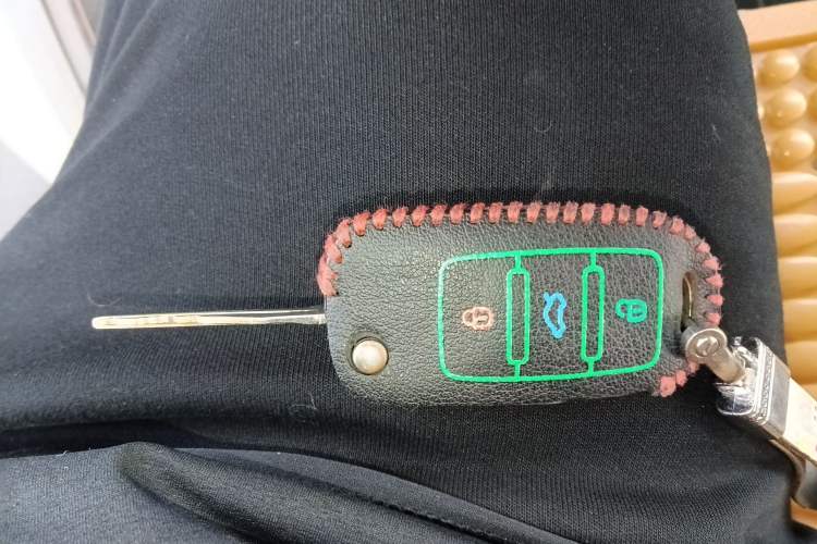 Used Jinbei New Hiace X30L 2019 1.5L Business Edition China VI SWC15M Vehicle Key