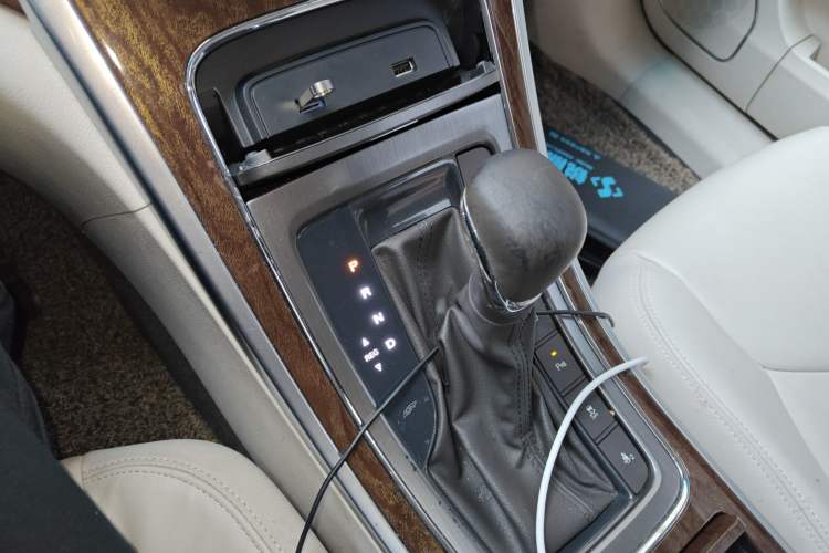 Used Roewe e950 2017 50T Hybrid Connected Executive Edition