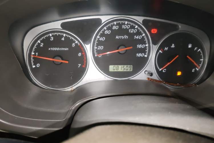 Used Foday Explorer Ⅲ 2014 2.0T Manual Diesel Version Odometer Close Up