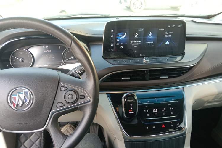 Used Buick GL8 2022 Land Executive Class 652T Prestige Model
