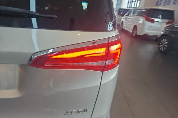 Used Buick GL8 2017 ES 28T Luxury Model China V Standard
