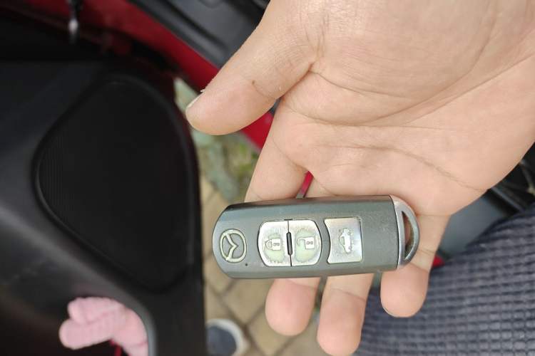 Used Mazda Atenza 2017 2.0L Blue Sky Fashion Edition