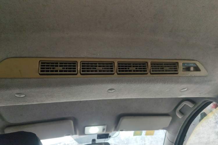 Used BAIC Weiwang M20 2014 1.5L Comfort Version BJ415B Headliner