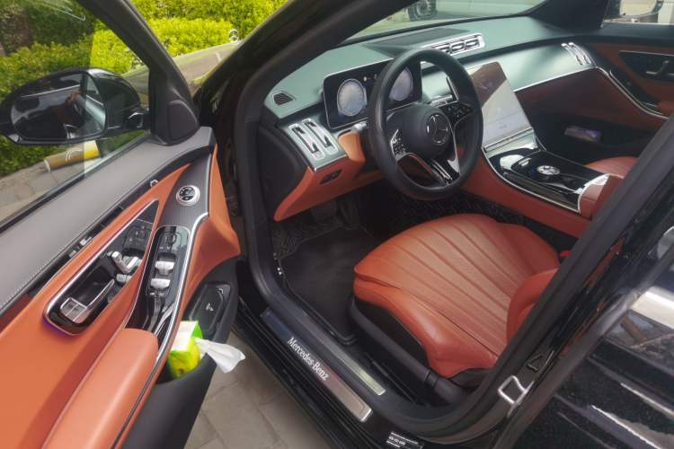 Used Mercedes-Benz S-Class 2024 S 400 L Business Model Driver Seat