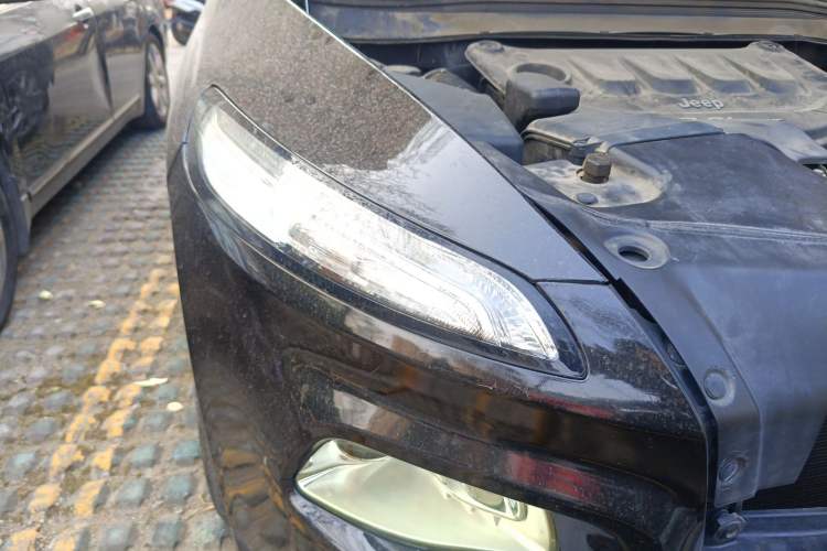 Used Jeep Cherokee 2017 2.0L Superior Edition