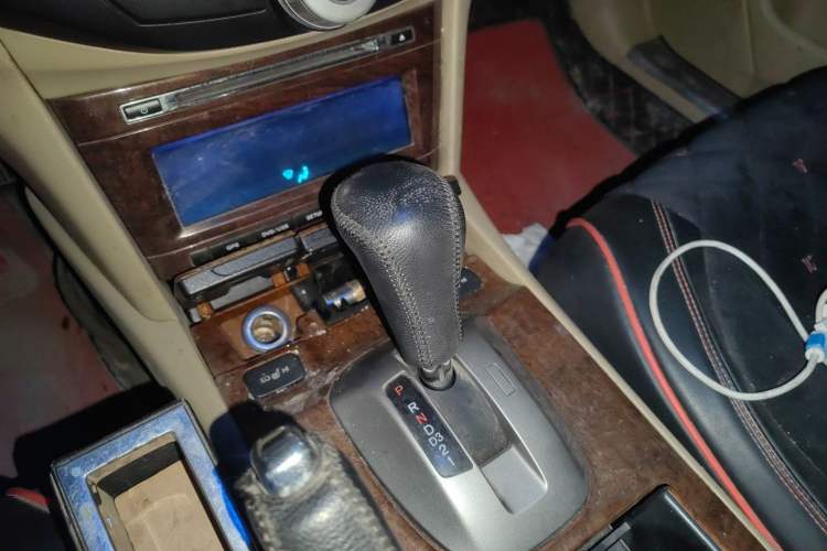 Used Honda Accord 2012 2.0L SE Gear Lever