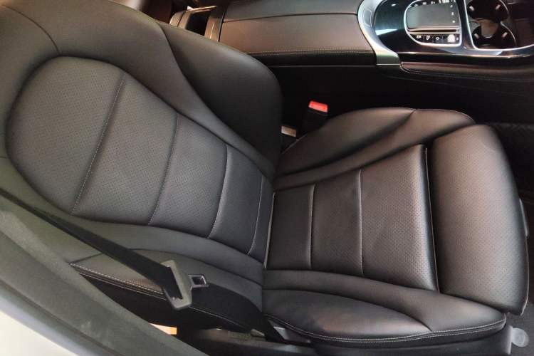 Used Mercedes-Benz GLC 2022 Second Facelift GLC 260 L 4MATIC Dynamic Edition