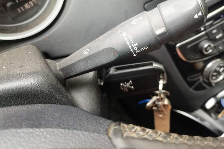 Used Peugeot 508 2013 2.0L 2nd Anniversary Edition Automatic Smart Enjoyment Version
