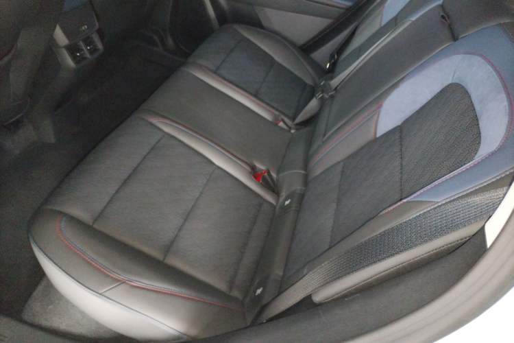 Used Chevrolet Equinox Plus 2024 102km RS Ultimate Edition