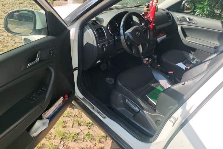 Used Skoda Yeti 2014 1.4 TSI DSG Polar Edition Driver Seat