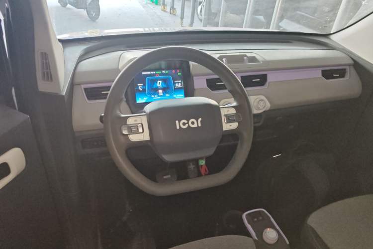 Used Chery QQ Ice Cream 2022 170km Sundae Phosphate Lithium-Ion