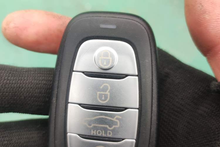 Used Hongqi H5 2025 1.5T DCT Qiyun 500 000th Unit Commemorative Edition
