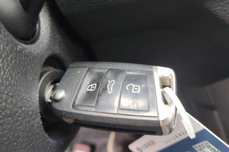 Used Volkswagen Touran 2018 Volkswagen Touran L 280TSI DSG Comfort Edition 7 Seats China VI Standard
