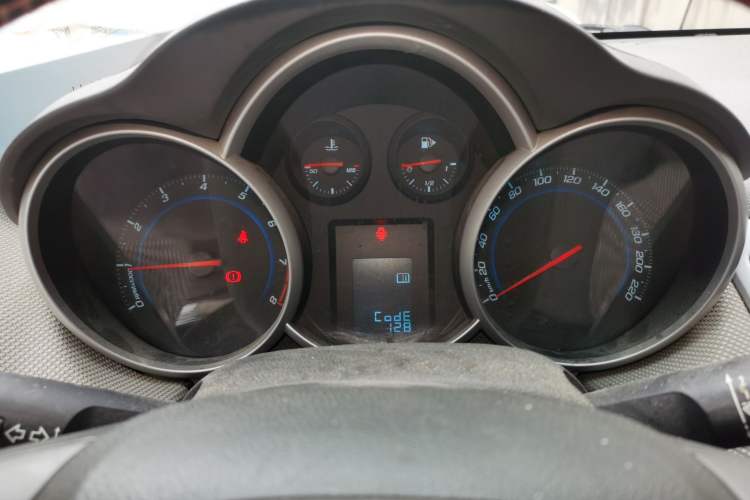 Used Chevrolet Cruze 2013 1.6L SL MT Instrument Cluster