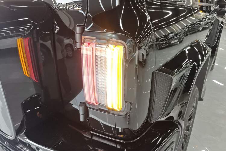 Used Cyberspace Tank 300 2023 2.0T Cyber Knight