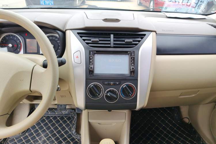 Used Venucia D50 2014 1.6L Manual Splendid Edition