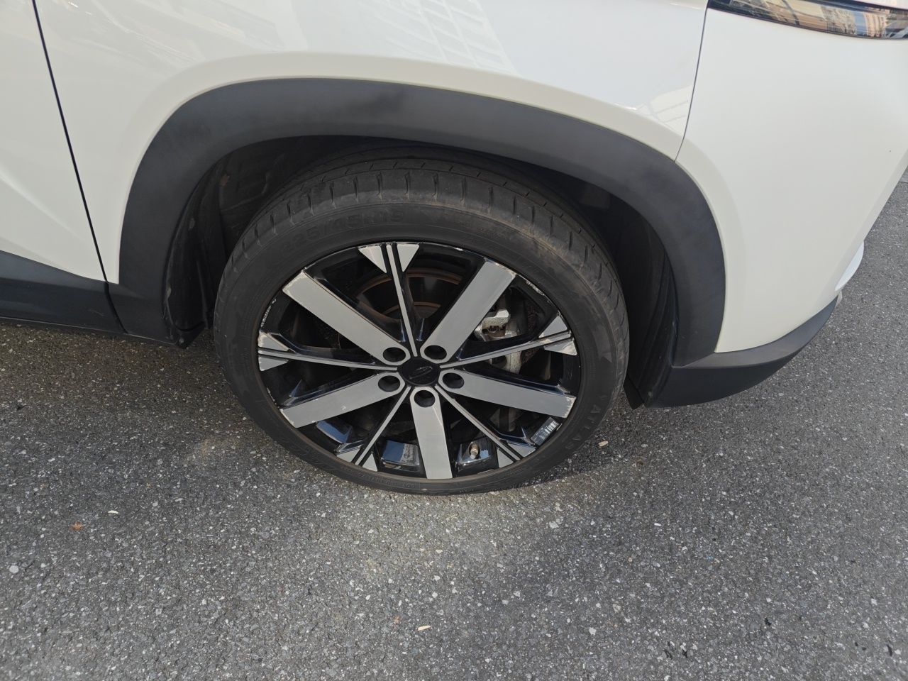 Geely Auto icon 2023 1.5TD Chocolate Smoothie Edition — снимка 8