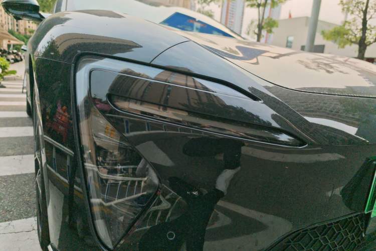 Used Avatr 06 2025 Pro Range-Extended Edition Right Front Headlight