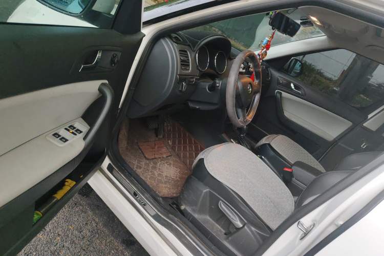 Used Skoda Yeti 2016 1.4TSI DSG Advanced Edition Driver Seat