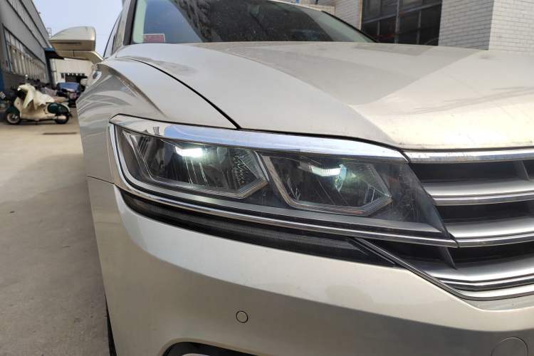 Used Volkswagen Phideon 2018 Revised Version 380TSI Two-Wheel Drive Business Edition