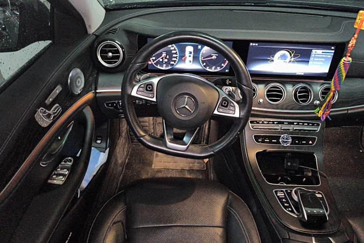 Used Mercedes-Benz E-Class 2017 E 300 L Sporty and Stylish Model Steering Wheel