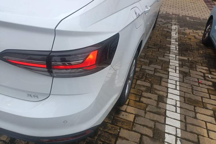 Used Volkswagen Lavida 2023 New Rui 1.5L Automatic New Yi Edition