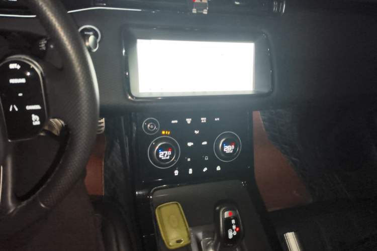 Used Land Rover Range Rover Evoque 2020 249 PS R-DYNAMIC S Sport Edition