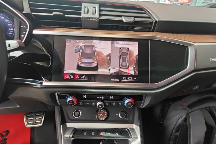 Used Audi Q3 2021 35 TFSI Fashionable and Elegant Model
