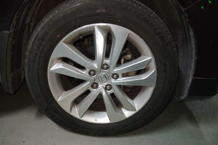 Used Honda Crosstour 2014 2.4L Luxury Edition
