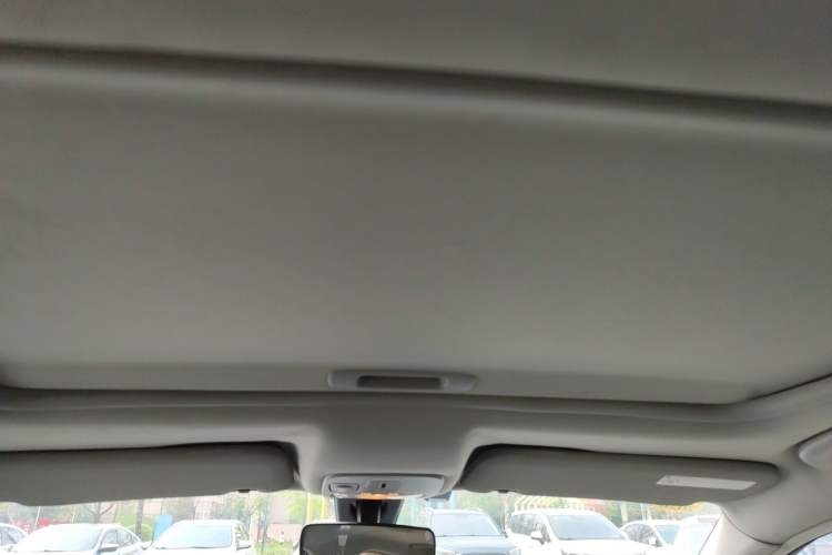Used Citroen C5 2013 2.3L Automatic Zunyu Model Headliner