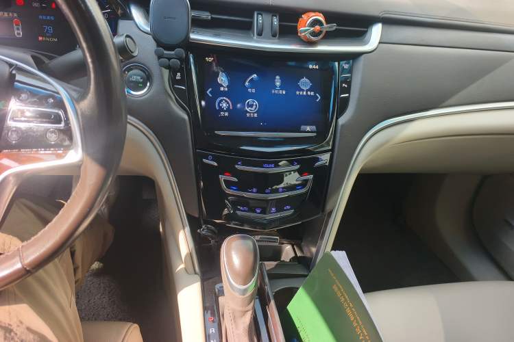 Used Cadillac XTS 2014 28T Comfort Version
