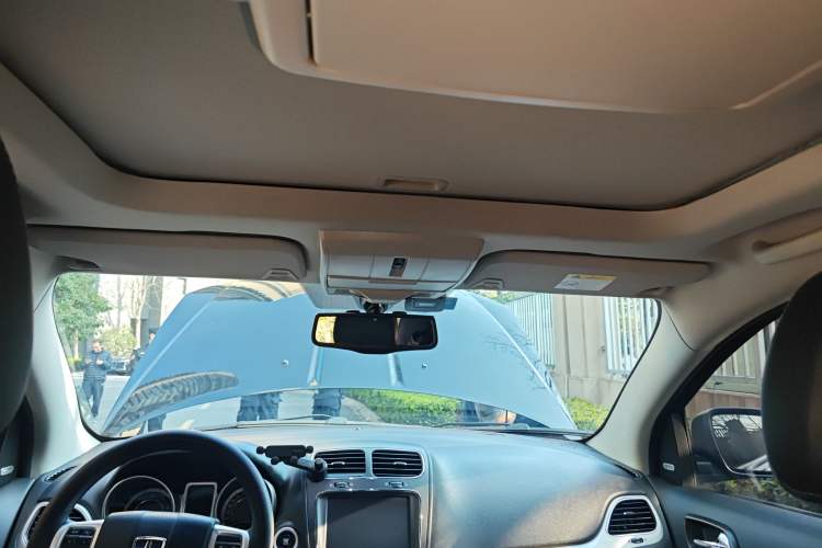 Used Dodge Journey 2015 2.0TD Four-Wheel Drive Luxury Edition