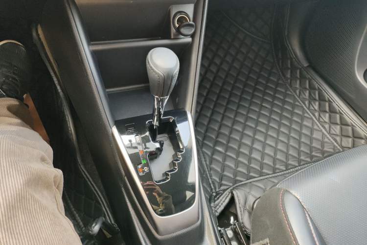 Used Toyota YARiS L Zhi Xuan 2021 X-Trail 1.5L CVT Luxury Edition
