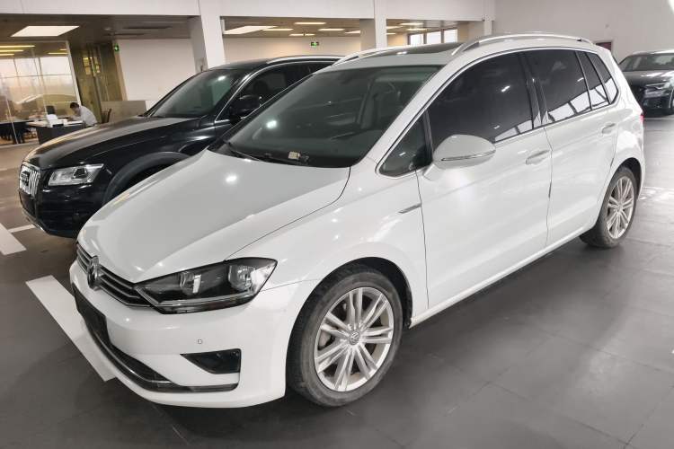 Used Volkswagen Golf Sportsvan 2016 230TSI Automatic Luxury Version