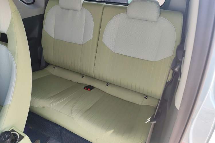 Used Geely Galaxy Panda 2023 Panda Mini 200km Endurance Bear
