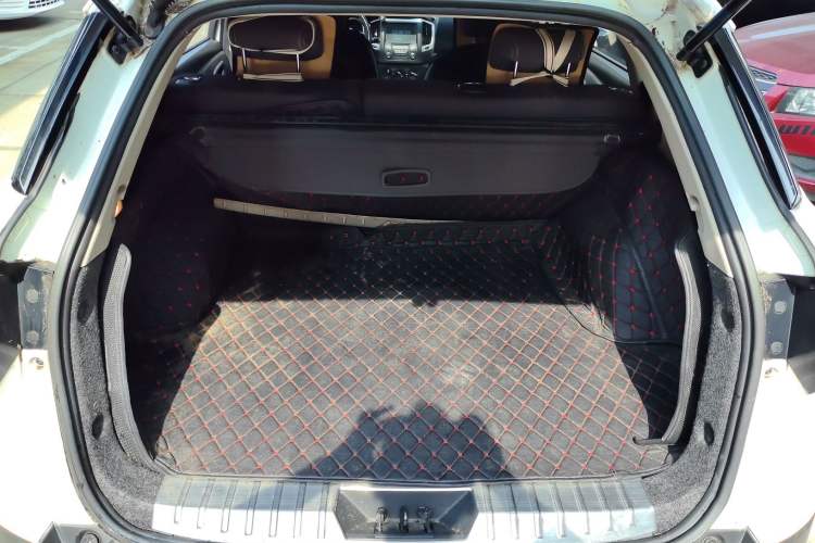 Used Dongfeng Aeolus AX3 2016 1.5L Manual ZhiKu Model