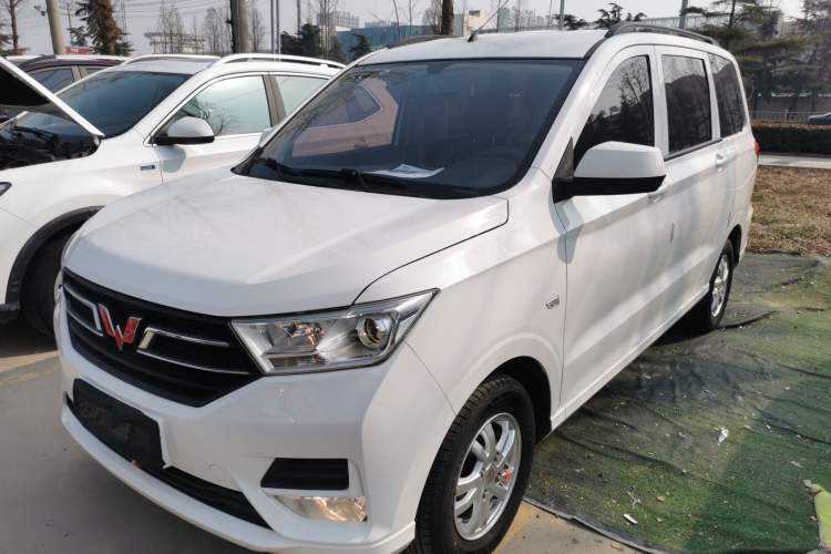 Used Wuling Hongguang 2019 1.5L S Standard Version China VI LAR