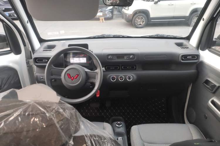 Used Wuling Zhiguang New Energy 2025 Comfort Model
