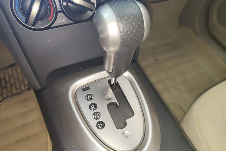 Used Nissan Qashqai 2015 2.0 XL Coolfire CVT 2WD
