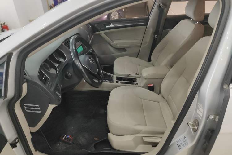 Used Volkswagen Golf 2015 1.4TSI Automatic Comfort Model
