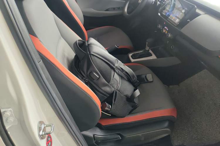 Used Honda LIFE 2021 1.5L CVT SPORT Heartbeat Edition Right Front Seat