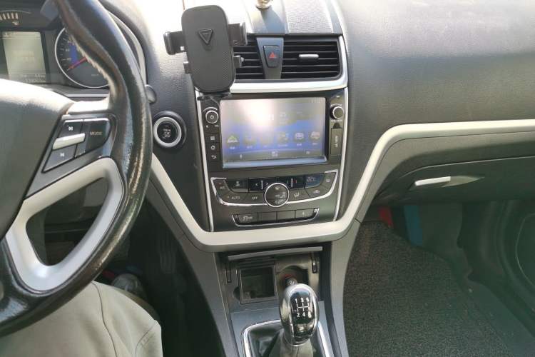 Used Geely Auto Emgrand 2015 Sedan 1.5L Manual - Top Trim Level
