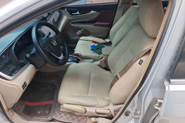 Used Honda Crider 2013 1.8L automatic luxury edition
