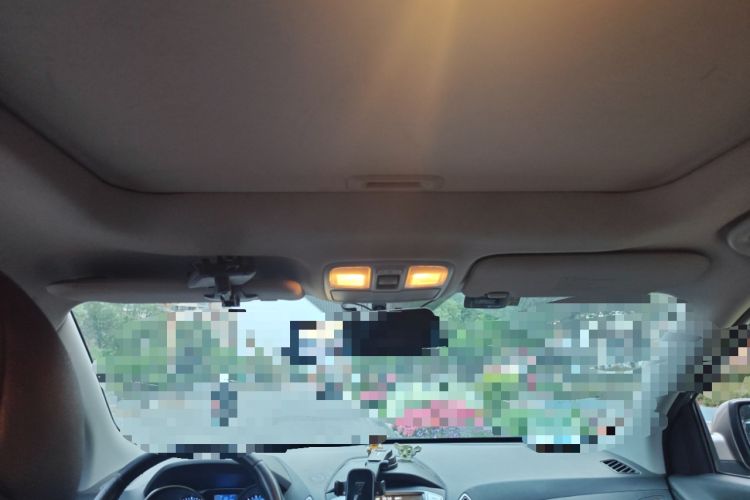 Used Hyundai ix35 2015 2.0L Automatic 2WD Smart Type China IV Headliner