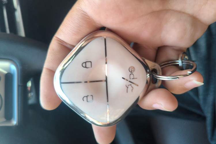 Used Wuling Bingo 2024 333 km Enjoyment Version Vehicle Key