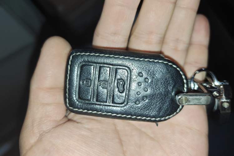 Used Honda Crider 2013 1.8L automatic luxury edition