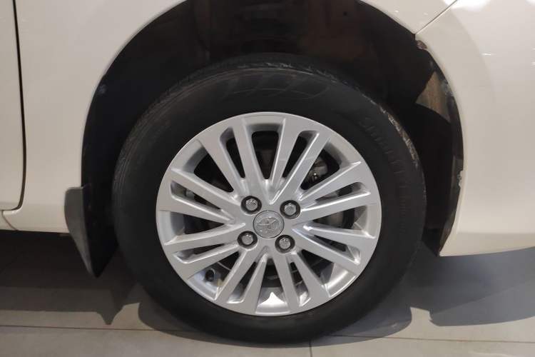 Used Toyota Vios 2017 1.5L CVT Innovation Edition Right Rear Wheel Hub