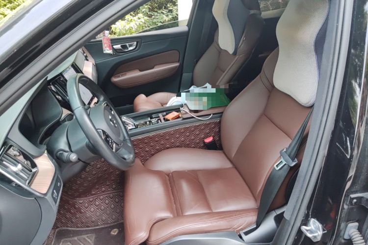 Used Volvo XC60 2022 B5 4x4 Smart Luxury Edition
