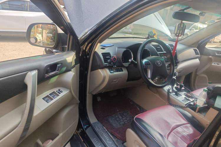 Used Toyota Highlander 2013 2.7L Two-Wheel Drive 7-Seater Zijin Edition